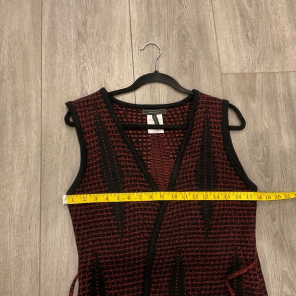 BCBGMaxAzria Wrap With Pom Pom Ties Fringe Size Large - Picture 12 of 13